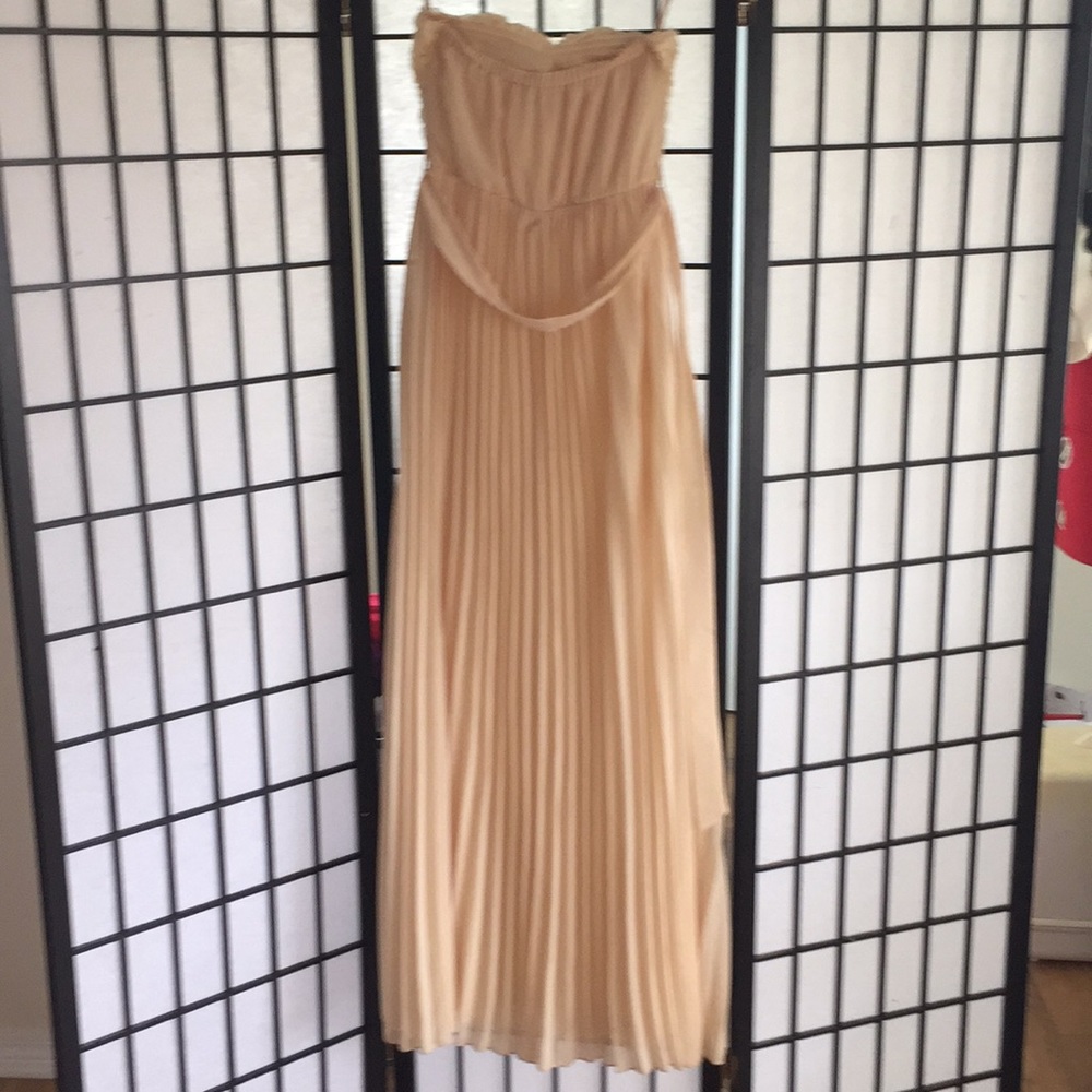 Perfect Dress for Spring! - Picture 3 of 3